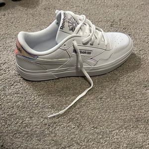 Womens Reebok sneaker with iridescent detail - size 7 1/2 - NWT